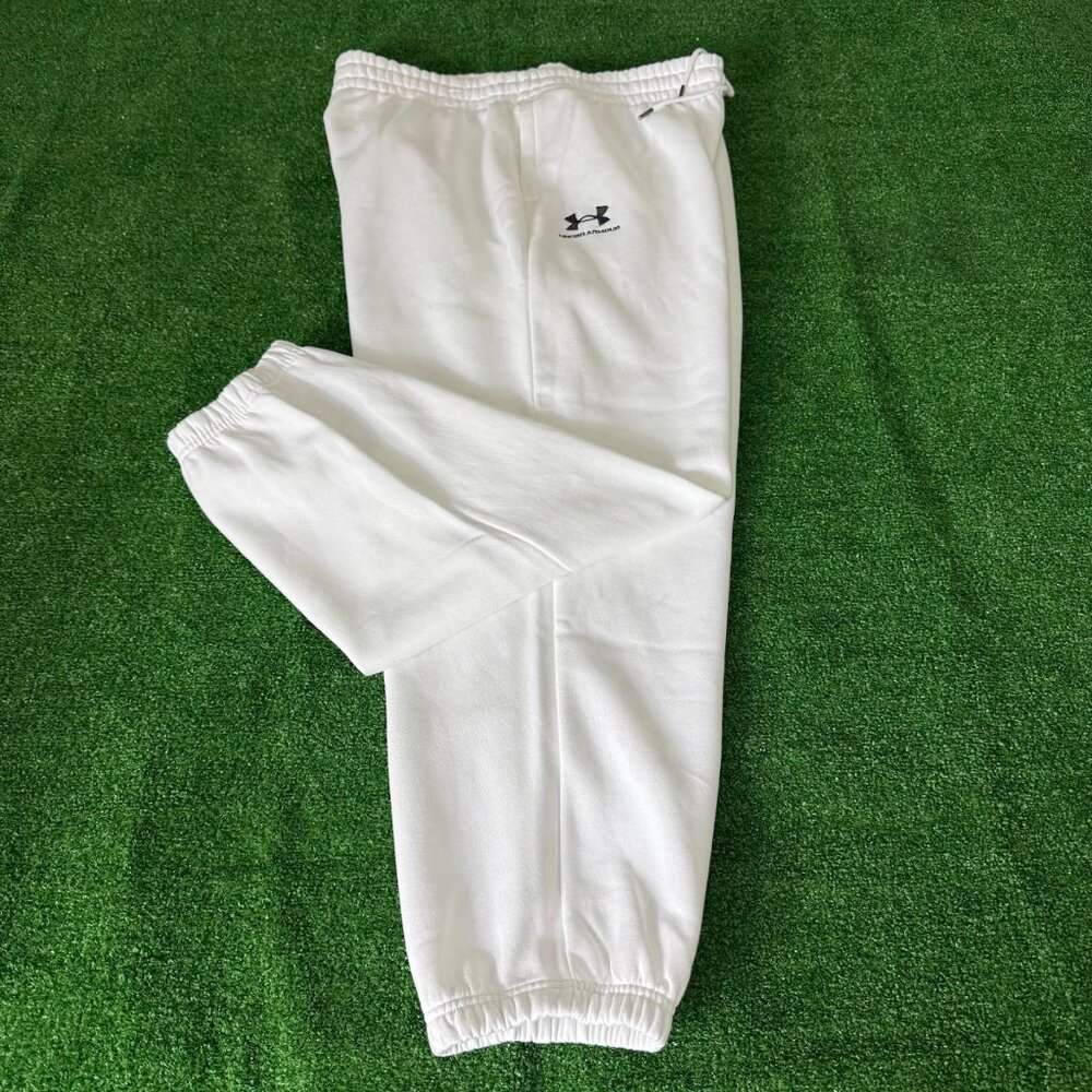 Under Armour Essential Fleece Solid White Jogger … - image 1